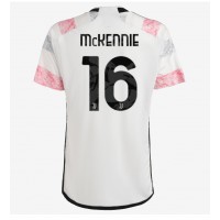 Camiseta Juventus Weston McKennie #16 Segunda Equipación Replica 2023-24 mangas cortas